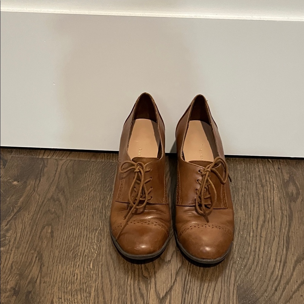 Etienne Aigner Brown Leather Heels